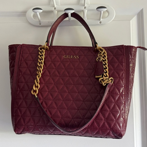 Guess Burgundy Quilted Tote with Gold Chain - Picture 4 of 12